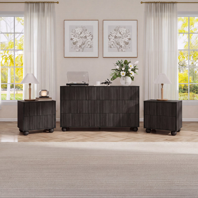 Ensemble de chambre à coucher avec 3 pièces Ashford (ensemble de 2 commodes cannelées à 6 tiroirs et 2 tiroirs), Black