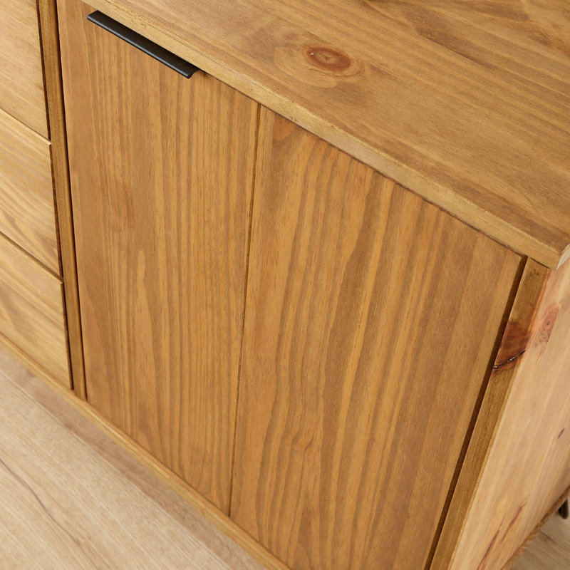 Rothley 130.6cm Solid Wood Sideboard, Pine