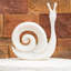 Figurines et sculptures d'escargot en résine blanche