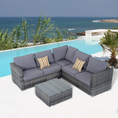 Klassen 5 - Person Seating Group with Cushions