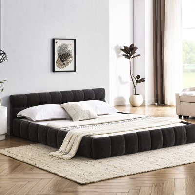 Grand lit gris foncé, revêtement en chenille, uni et cadre, pas de sommier tapissier pour la chambre à coucher, lit plateforme avec tissu, gris, style moderne, confort
