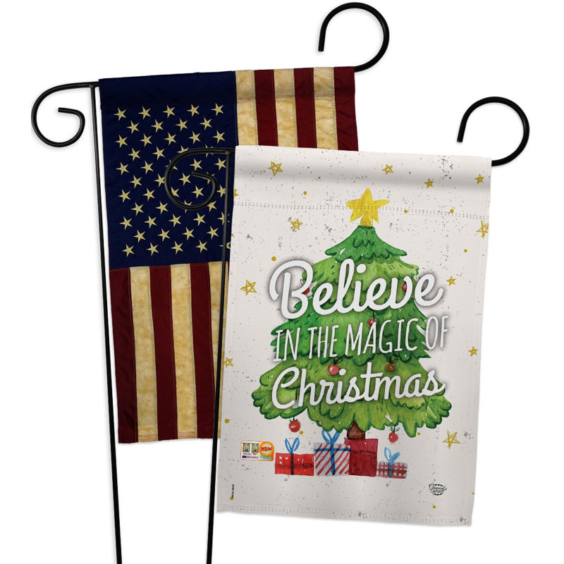 Drapeau de jardin magique en polyester 18,5 x 13 po Magic of Christmas