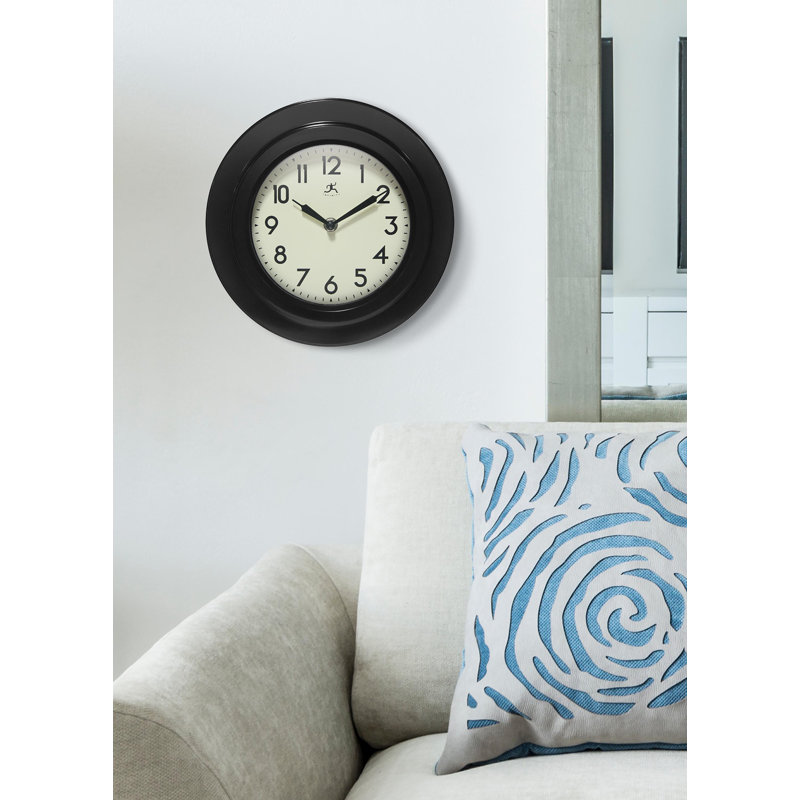 Horloge murale rétro en plastique Mid-Century / Modern Escape 9,75 pouces, Noir