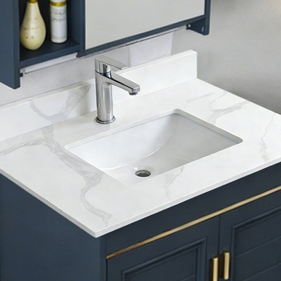 Dessus de meuble-lavabo en quartz 31 po, lavabo central encastré à simple cuve de 3/4 po d'épaisseur, dosseret de 4 po de hauteur, 1 trou de robinet pré-percé, quartz résistant aux taches et à la chaleur avec veines