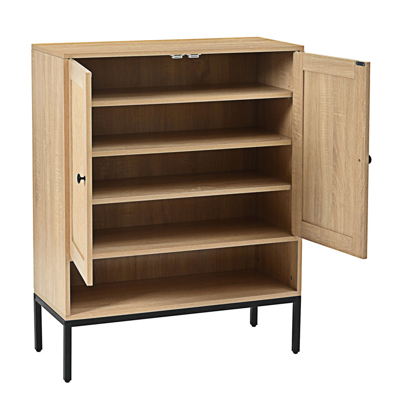 Armoire à chaussures en rotin avec tablettes réglables