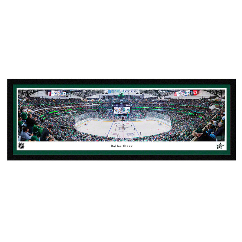 «Dallas Stars» par James Blakeway - photographie, H 13,75 po x l 40,25 po x P 0,88 po, Papier encadré dans un cadre noir