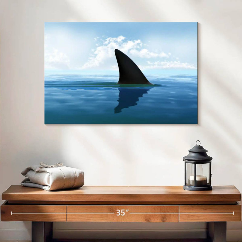 Crowle Shark Fin, 16" H x 24" W