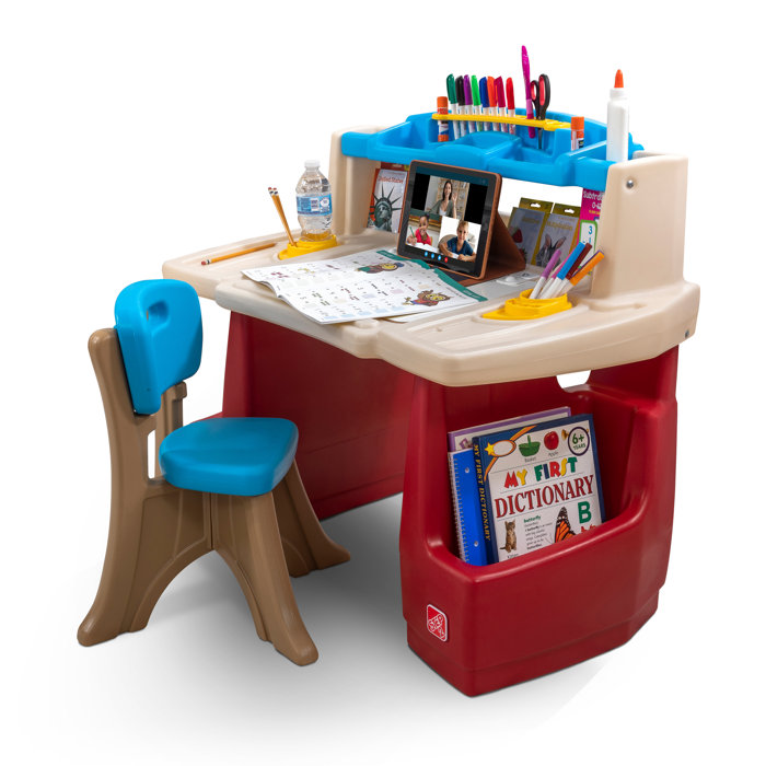 Step2 Deluxe Art Master Desk & Reviews | Wayfair