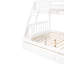 Lit superposé simple avec tiroirs, en blanc. Fabrication solide pour la durabilité. Maximisez l'espace de rangement. Polyvalent, peut être séparé. Barrières de sécurité sécuritaires. Aucun sommier tapissier requis - utilisation de l'espace