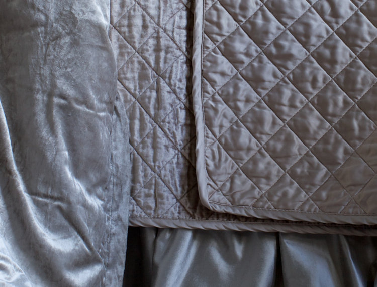 Chloe Coverlet, King , Fawn
