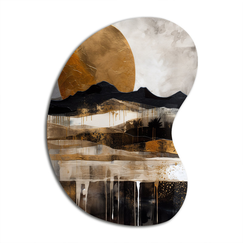 Décoration murale en métal «Exploration de la lune dorée IV» - Paysage moderne en forme de flèche, H 39 po x l 28 po