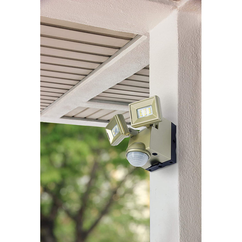 Projecteur de sécurité à mouvement IQ America 700 lumens, Champagne