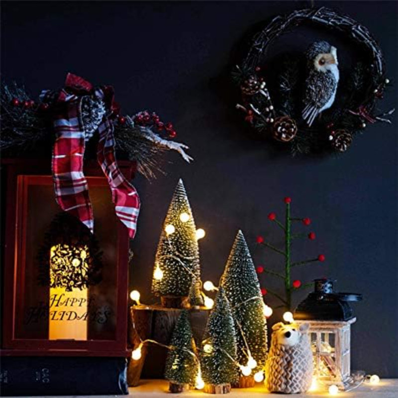 Bureau mini arbre de Noël 5 pièces avec base de neige et de bois pour les fêtes de Noël