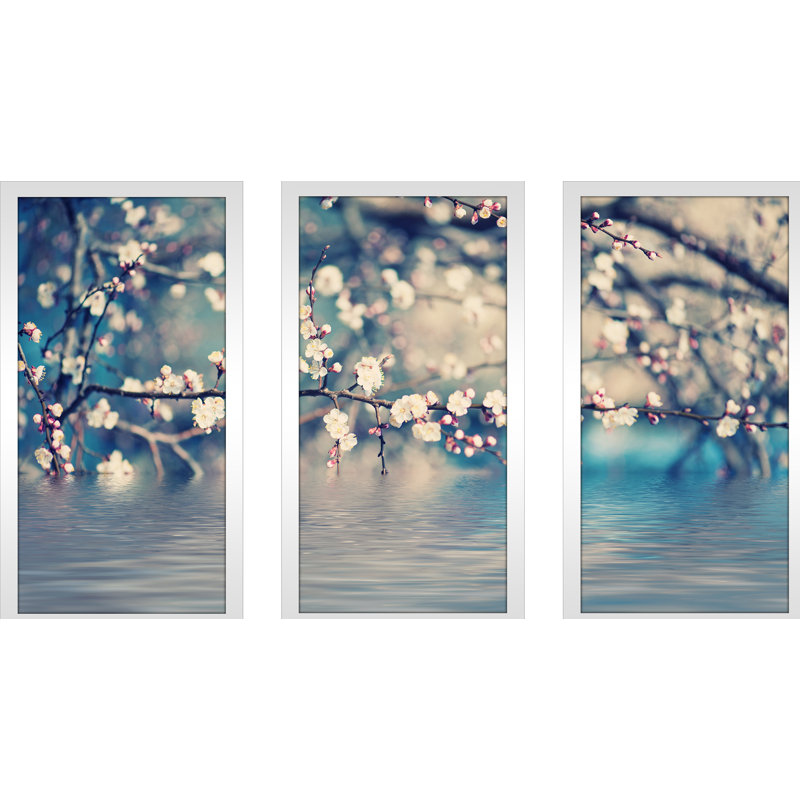 «Blue Floral», ensemble de 3 reproductions de photos sur acrylique, H 25,5 po x l 40,5 po x P 1 po