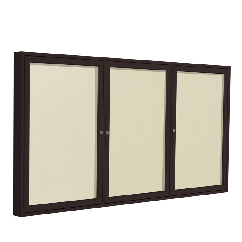 Babillard fermé en vinyle 3 portes avec cadre en satin Ghent, Ivoire, H 4 pi x l 8 pi, Bronze