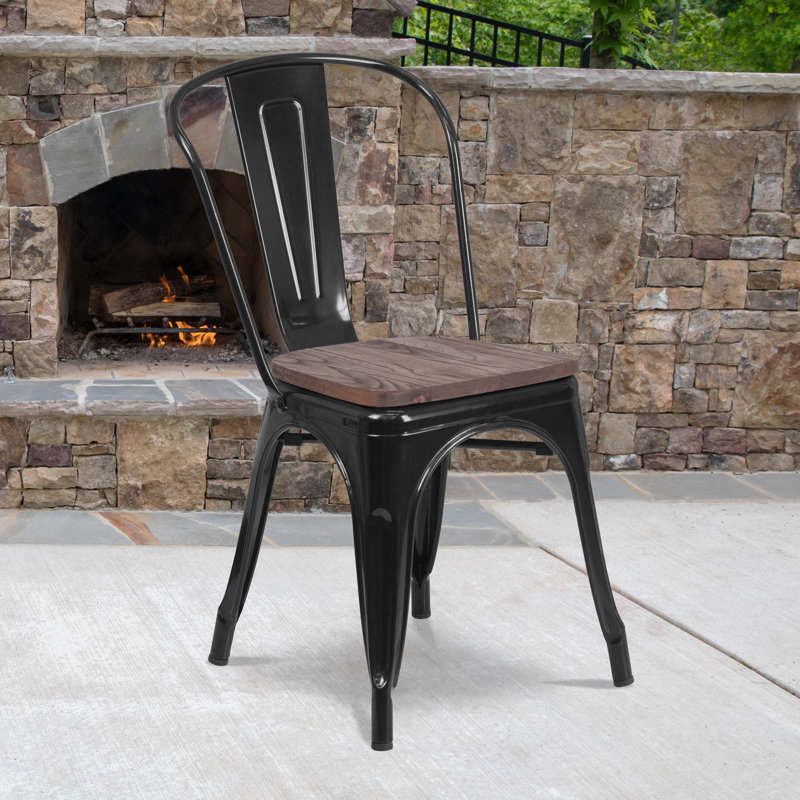 Chaise empilable en métal avec siège en bois Kewaunee, Noir