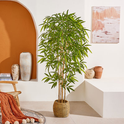Bambou artificiel Adcock avec mât en bambou naturel, feuilles de polyéthylène résistantes aux rayons UV, pot noir