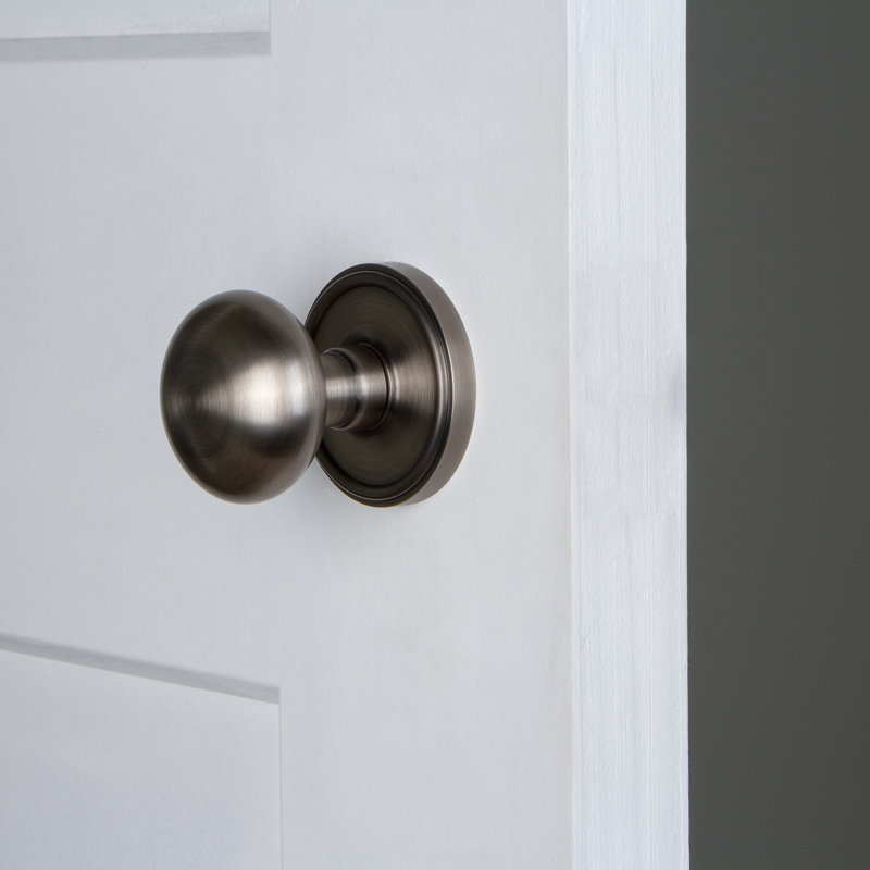 Grandeur Georgetown Rosette Single Dummy with Fifth Avenue Door Knob, Antique Pewter