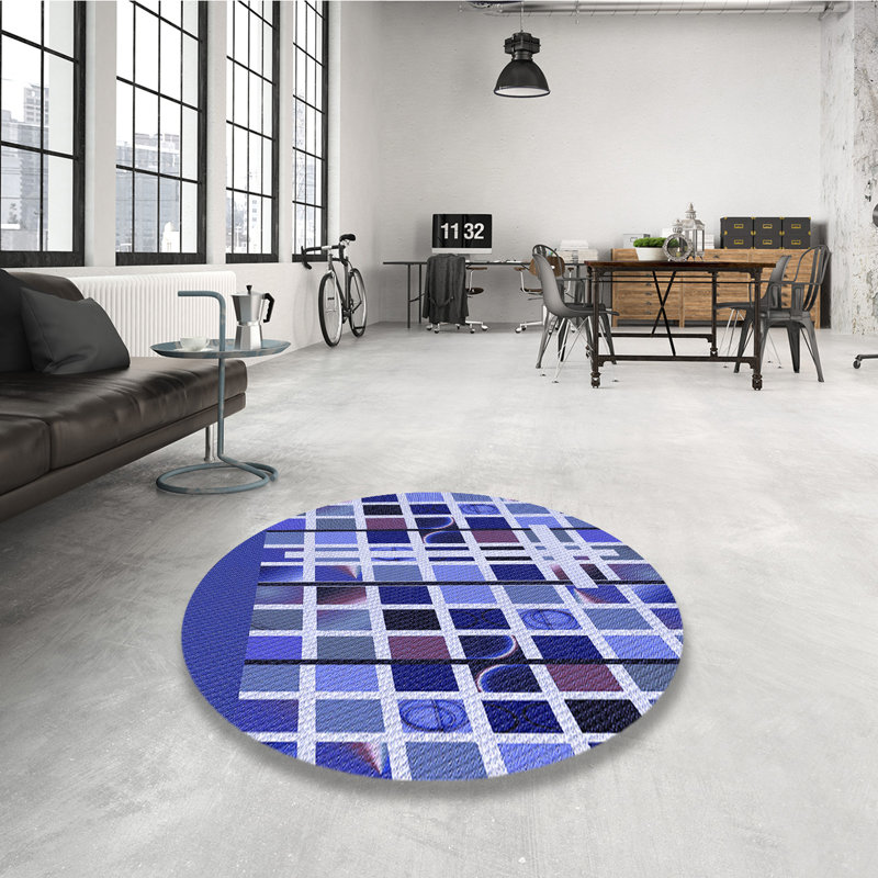 Indoor Rug, Round 4'