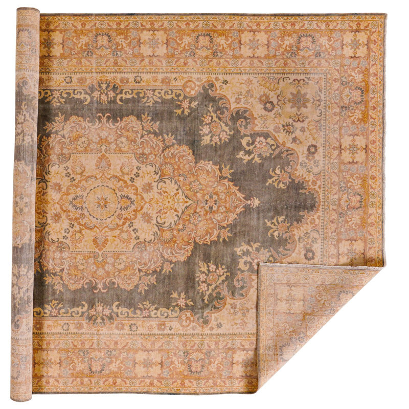 Tapis tribal unique en son genre