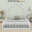 Lit plateforme avec garde-corps Wood House-475240709
