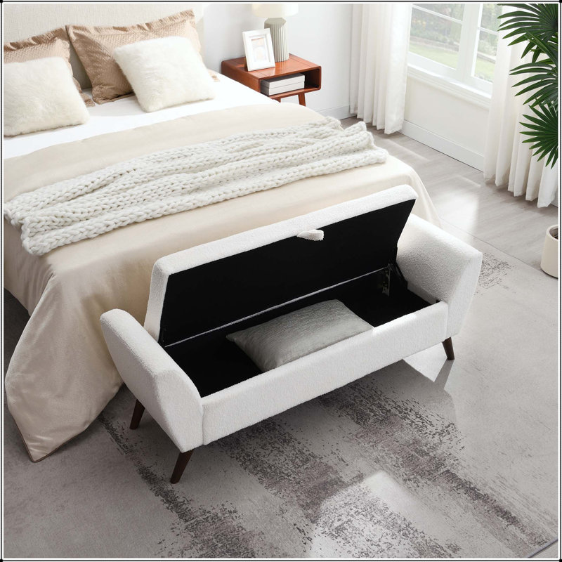 Banc de rangement moderne de 60 po avec pieds en bois Mid-Century et tissu Teddy - crème