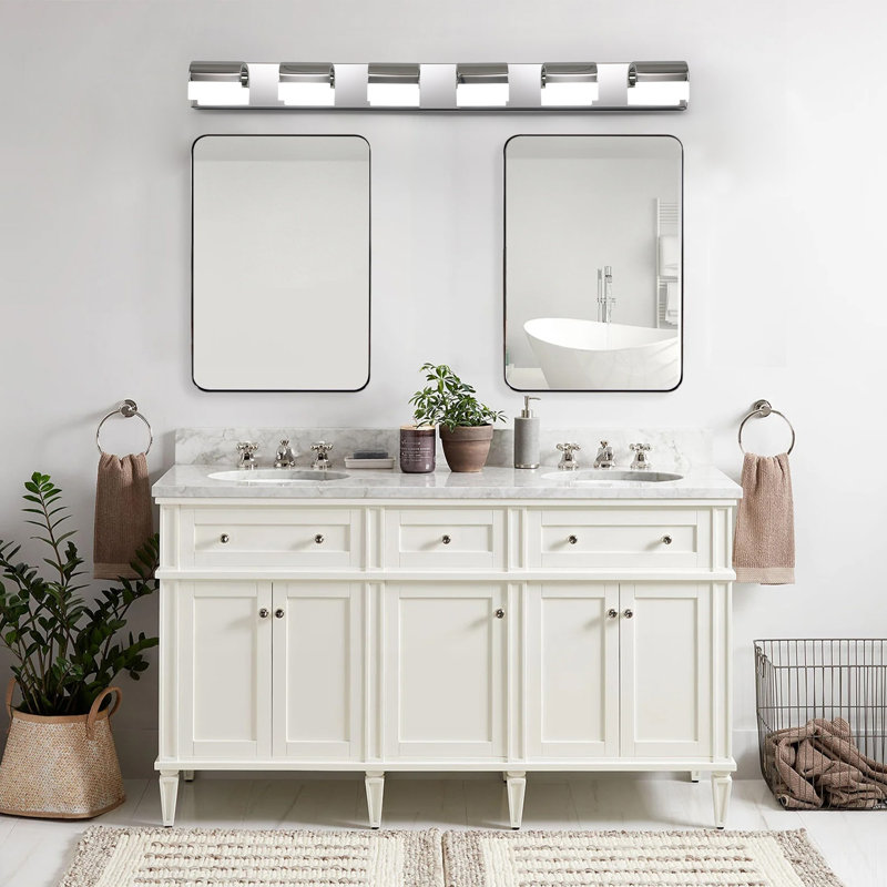 Miroir de salle de bain moderne et élégant, Chrome