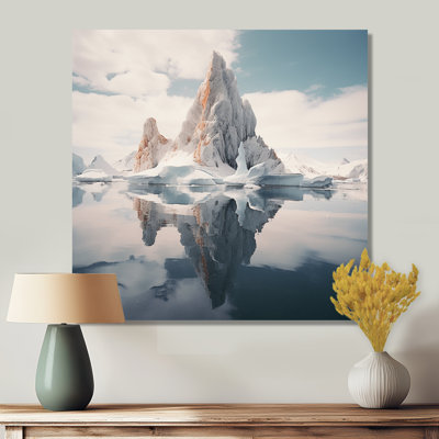 «Majestic Iceberg Silver Blue Landscape - Lake House», reproduction d'art murale