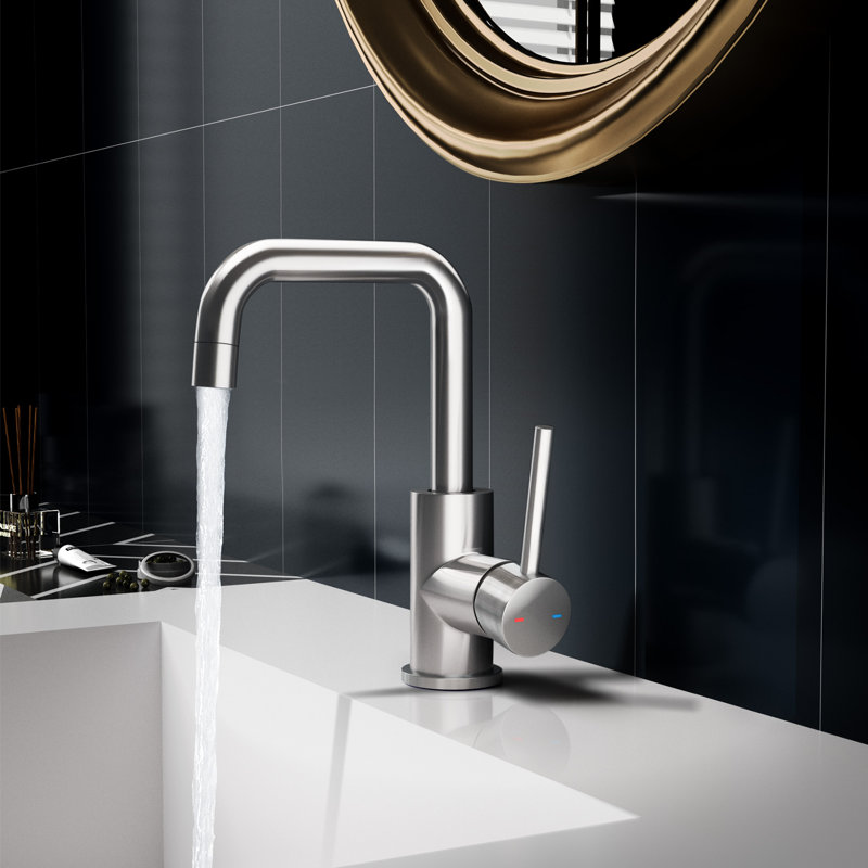 Robinet de salle de bain carré