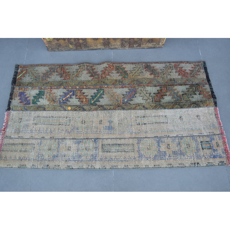 Tapis d'entrée turc vintage rétro Anatolian: petit tapis d'entrée tissé à la main avec un motif oriental rare