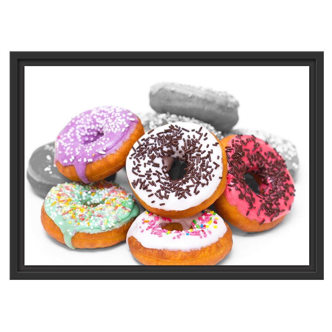 Gerahmtes Wandbild Donut mit Glasur und Liebesperlen