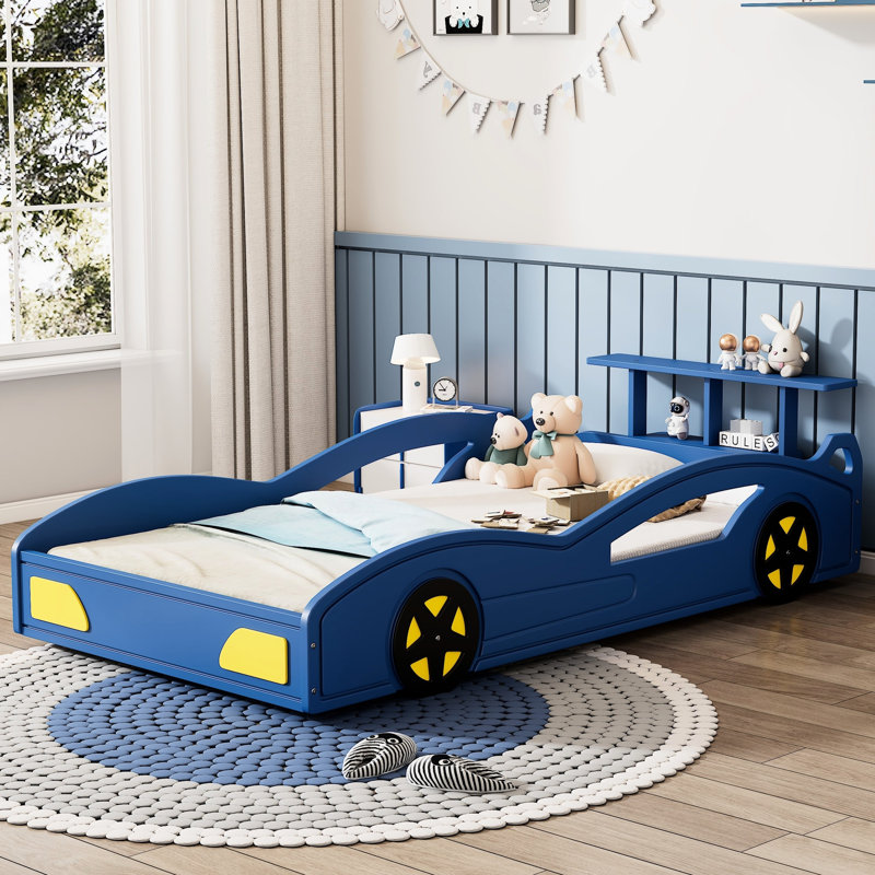 Lit plateforme simple Blue Race Car pour adolescents, en bois avec roues, confortable et fonctionnel, rangement à la tête, lit jaune à assemblage rapide, conception esthétique des roues, rails,