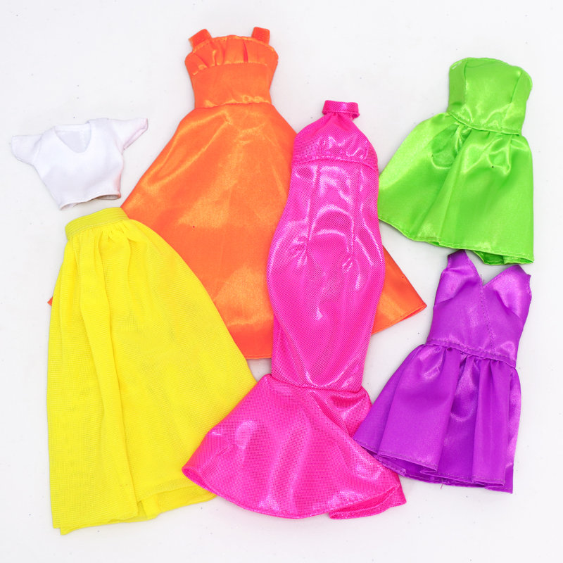 Barbie Be A Real Fashion Designer (néon)