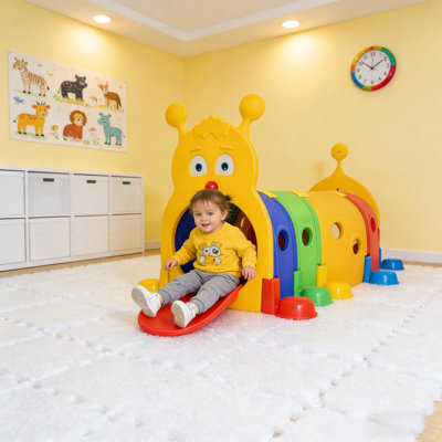 Tunnel chenille, structure de jeu résistante aux intempéries, agencement modulaire, construction en polypropylène, cinq paires de pieds adaptées aux jeux énergiques, décoloration au soleil, formes variées.
