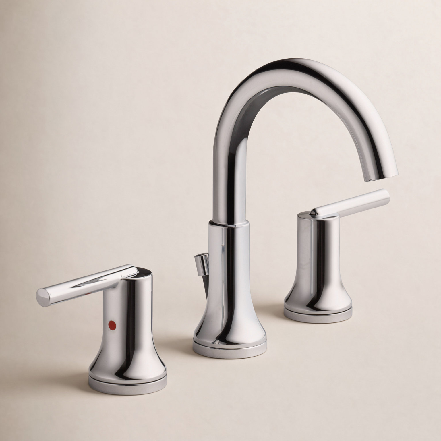 Trinsic Widespread Bathroom Faucet 3 Hole, 2-handle Bathroom Sink Faucet with Drain Assembly, Chrome
