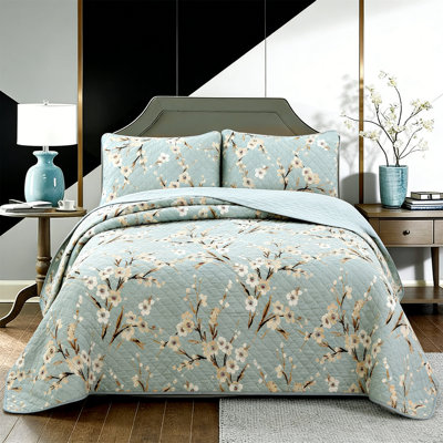 King Cotton Floral Reversible Quilt Set - Plum Blossom