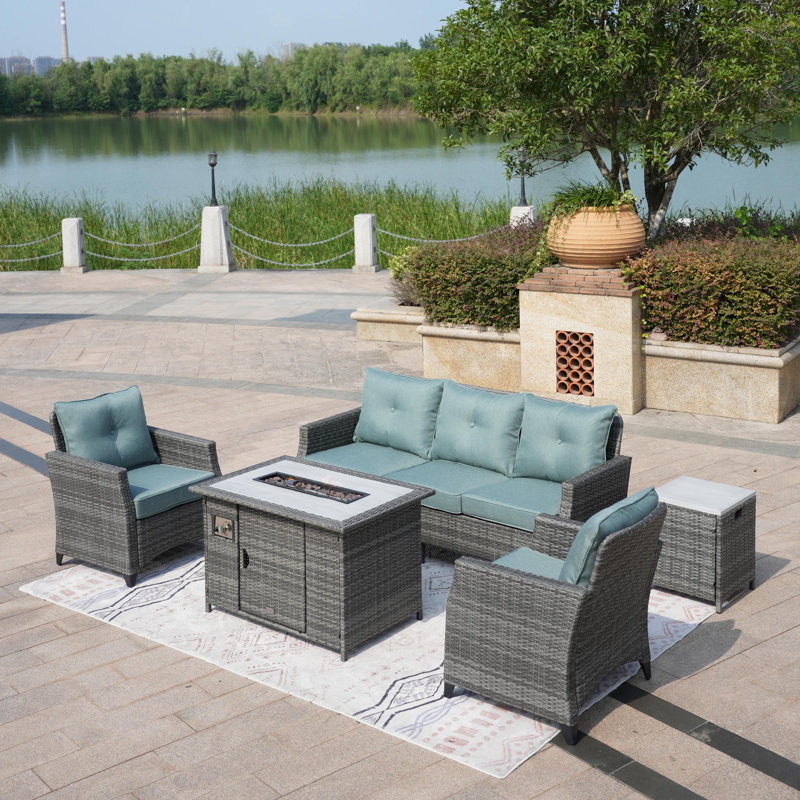 Ensemble de conversation en rotin pour 5 personnes avec coussins Wicker, P 26,77 po x L 39,76 po x H 25,59 po, Céladon