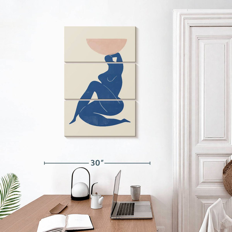 Leisha, femme abstraite avec vase, H 32 po x l 20 po