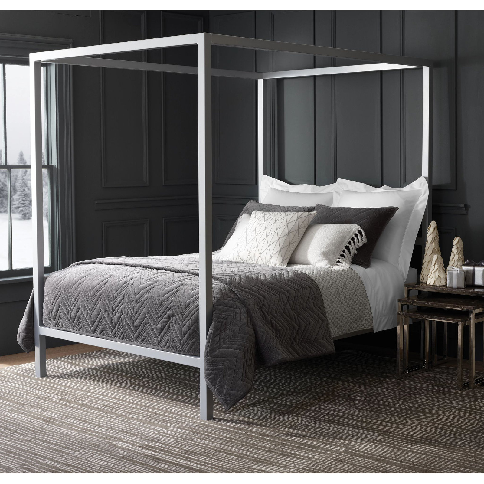 Lodi Matelasse Coverlet, King Coverlet, Silver