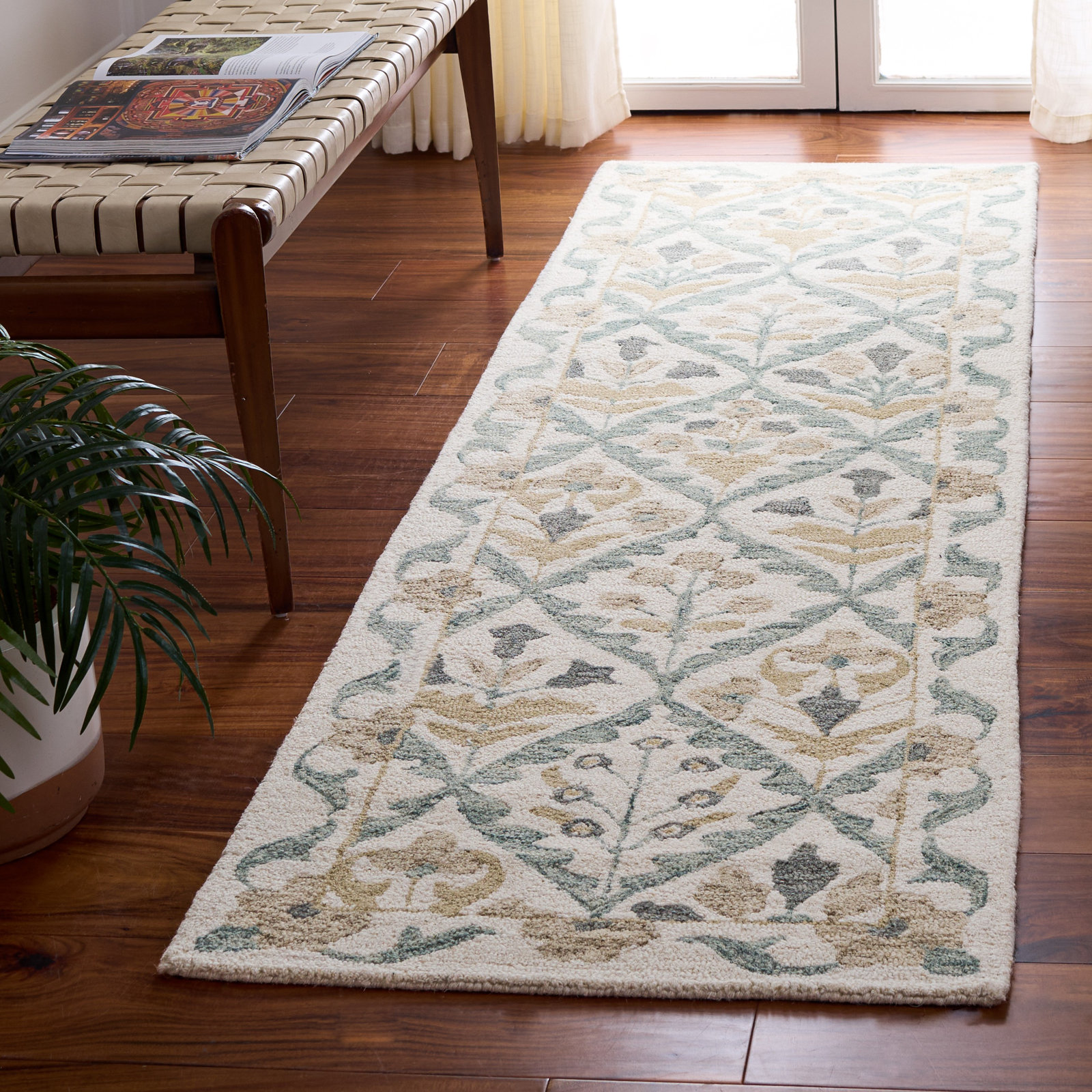 Metro 811 Hand Tufted 80% Wool; 20% Cotton Floral Rug, Runner 2'3" x 8'