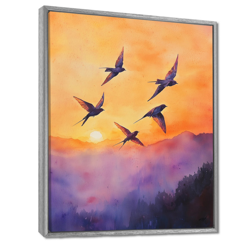 Swallows Birds At Sunset IV - Art mural oiseau, H 32 po x l 24 po, Reproduction avec cadre flottant, Argent argent