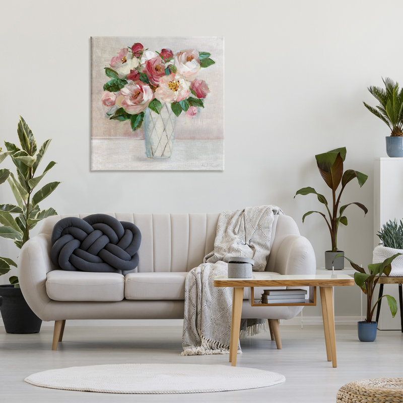 «Pink and Red Rose Bouquet» sur toile par Sally Swatland, H 36 po x l 36 po x P 1,5 po