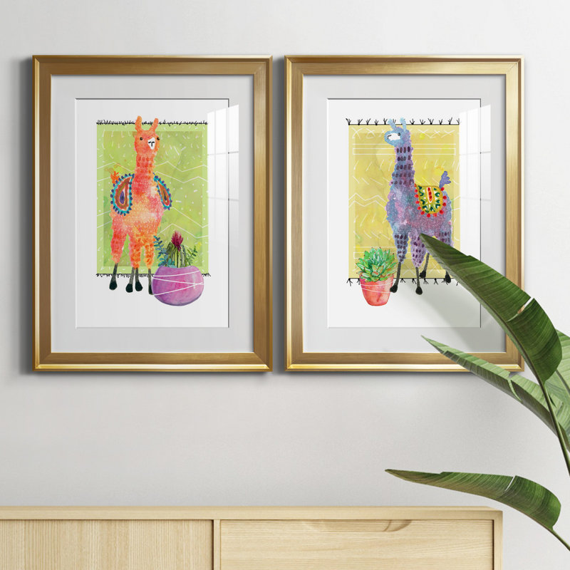 «Lovely Llama I», ensemble de 2 reproductions d'art, H 18,5 po x l 49 po x P 1,5 po, Papier encadré doré, Blanc