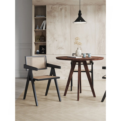 Fauteuil noir et naturel