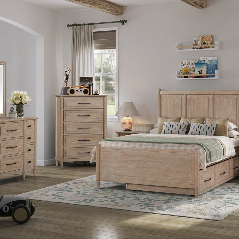 Petite commode Breakfront