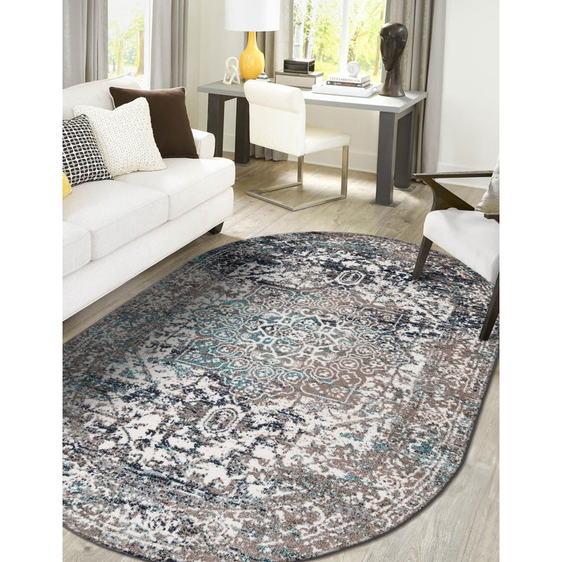 Tapis oriental gris Inesse, Ovale 5 pi 1 po x 8 pi