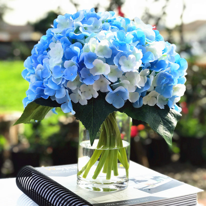 Arrangement floral artificiel hortensia à vase, Bleu crème