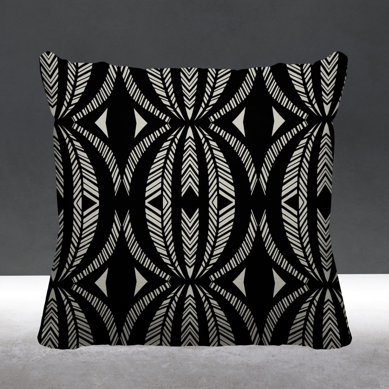 Coussin décoratif intérieur / extérieur Kiva Abstract Tribal, L 19 po x H 19 po, Noir