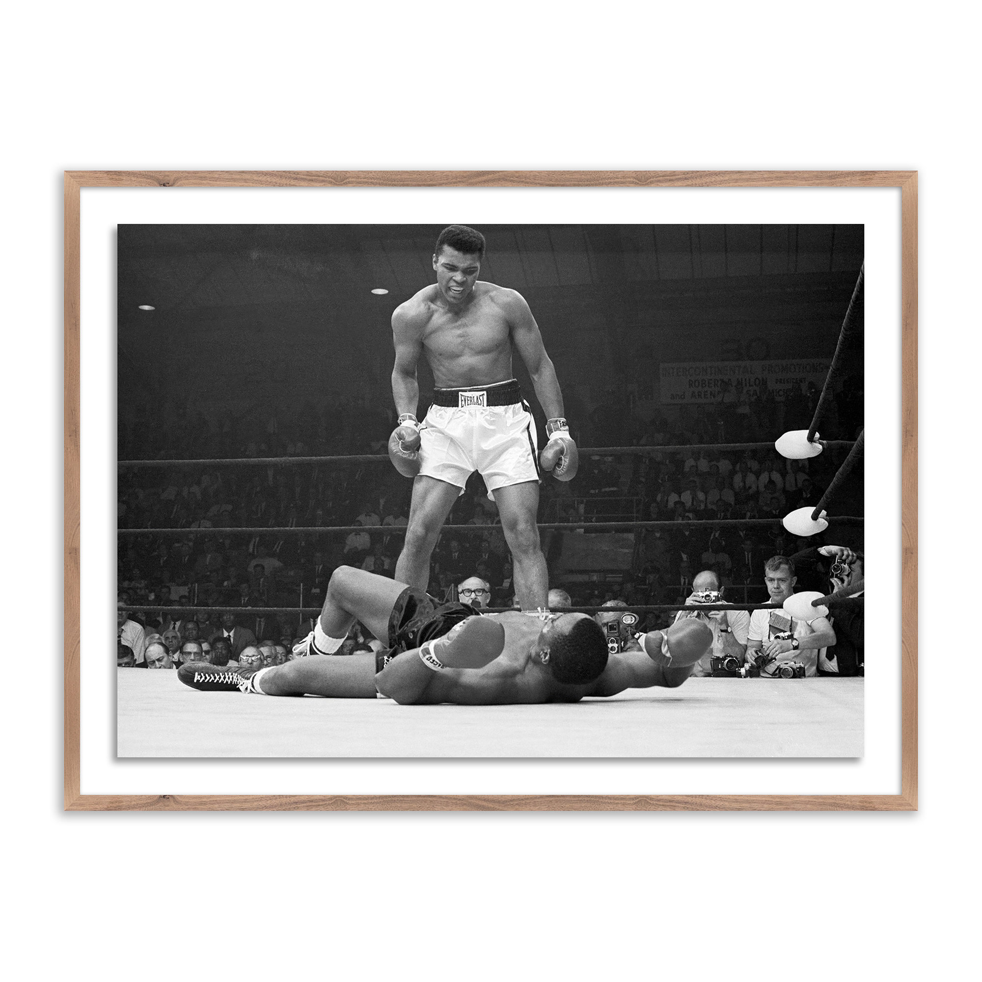 Four Hands Muhammad Ali Taunting by Getty Images | Perigold