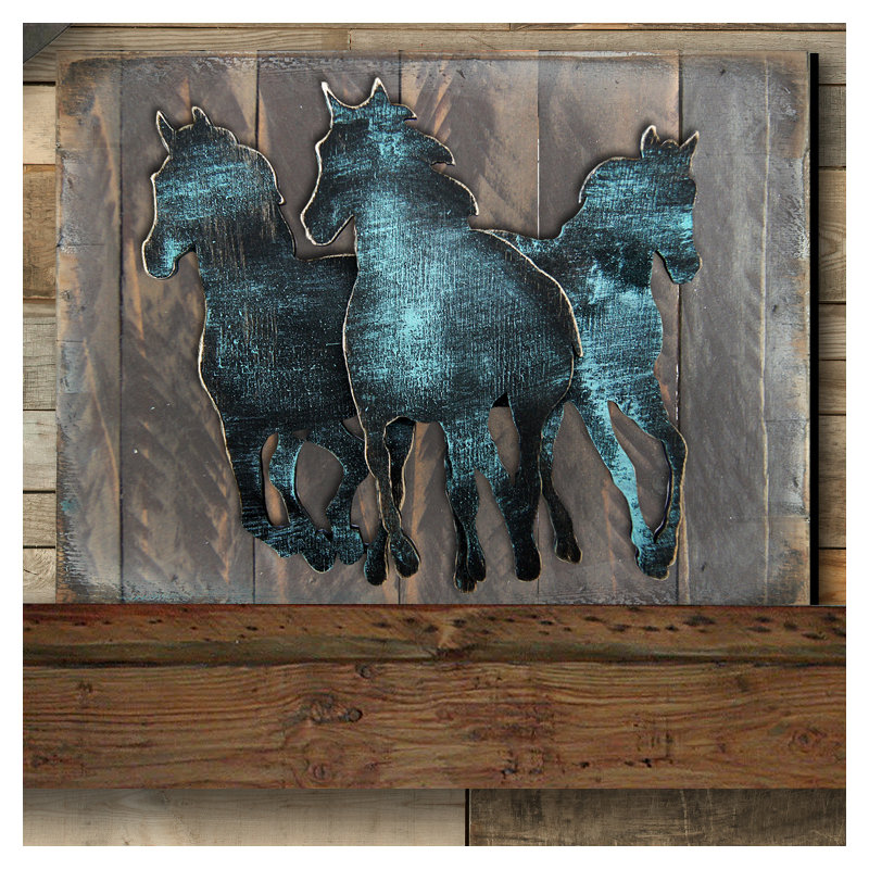 « wild stallion », impression sur bois, H 18 po x l 24 po